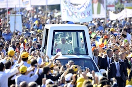 La acogida del Papa en Palermo.
