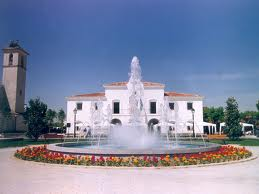 Plaza del Ayuntamiento de Villanueva.