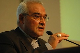 Monseñor Luigi Negri.