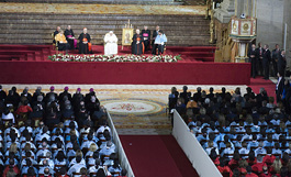 El encuentro de Benedicto XVI con los profesores <br>universitarios durante la JMJ 2011.