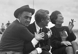 De izquierda a derecha: Fellini, Mastroianni y Sofia Loren.