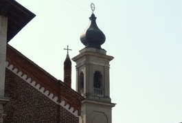 Abbiategrasso, campanario de San Bernardino.