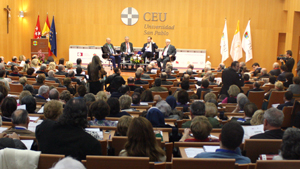 Mesa redonda en la primera jornada del congreso.