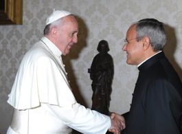 El Papa Francisco con Julián Carrón.