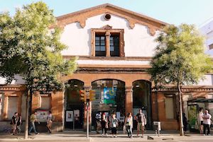 Centro cívico que acogió el Punt BCN.