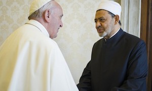El Papa Francisco y el Gran Imán de Al-Azhar.