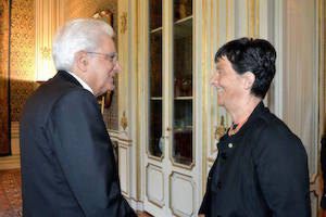 El presidente Sergio Mattarella con Emilia Guarnieri.